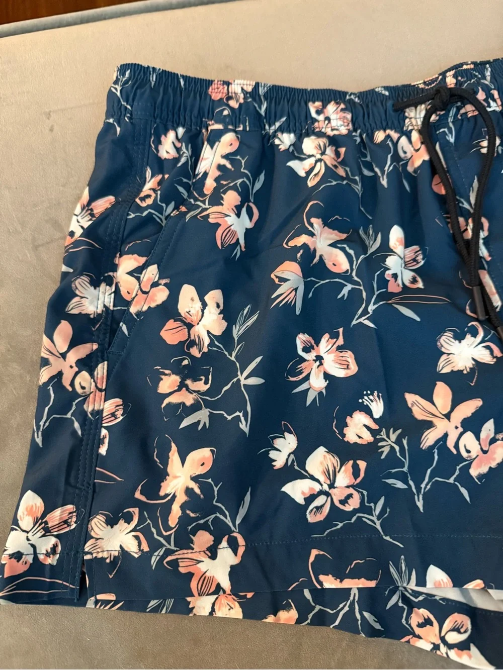 American Eagle Outfitters nwot size